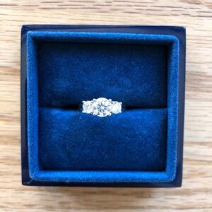 MoissaniteCo 14k white gold three stone trellis engagement ring 1.25tcw Size 4